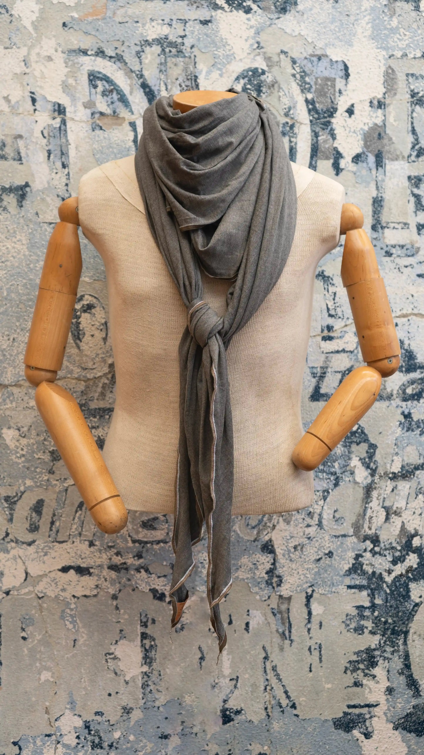 70's T Scarf